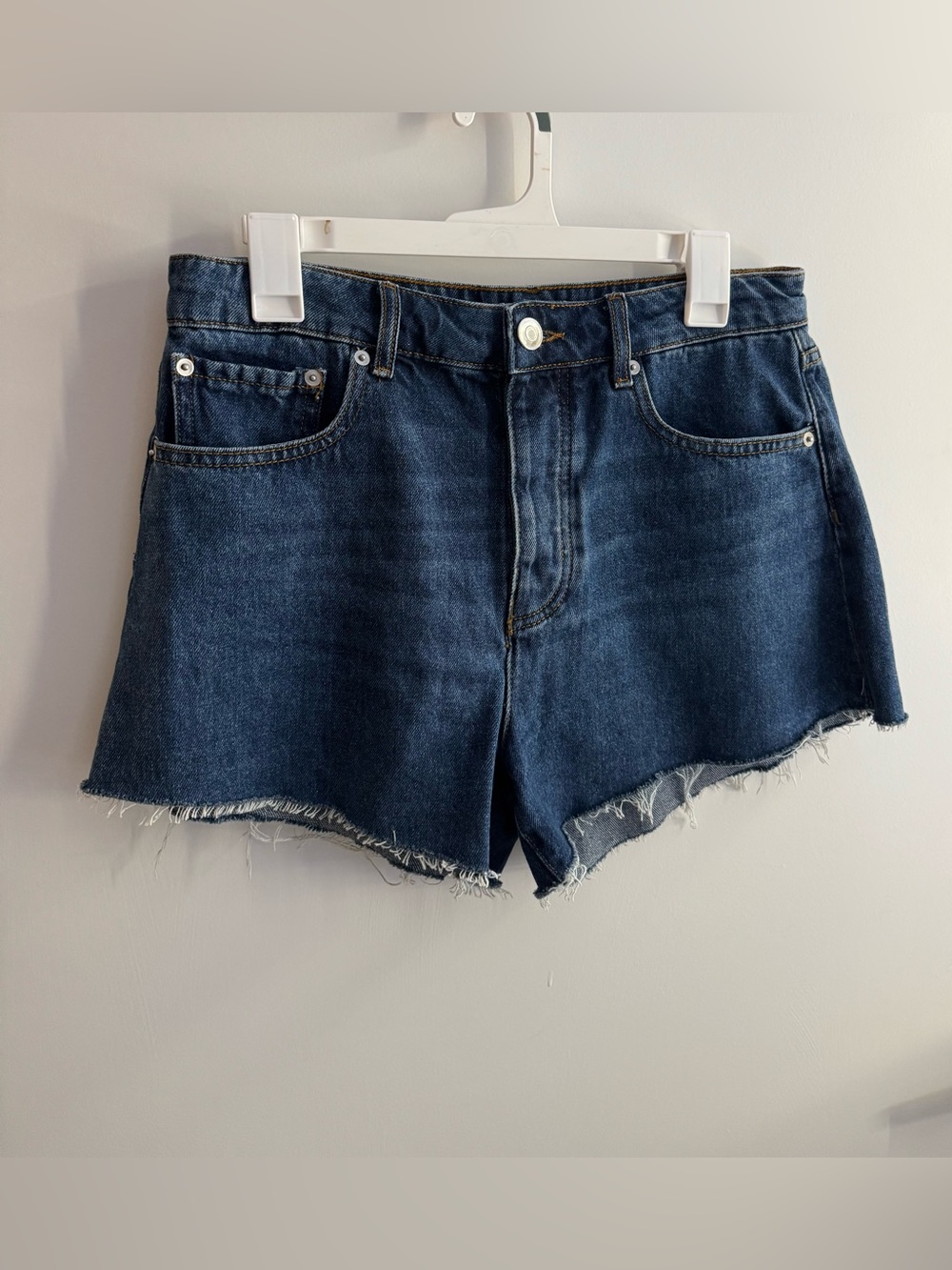 Gianni Bini Dark Blue Denim Frayed Hem Jean Shorts